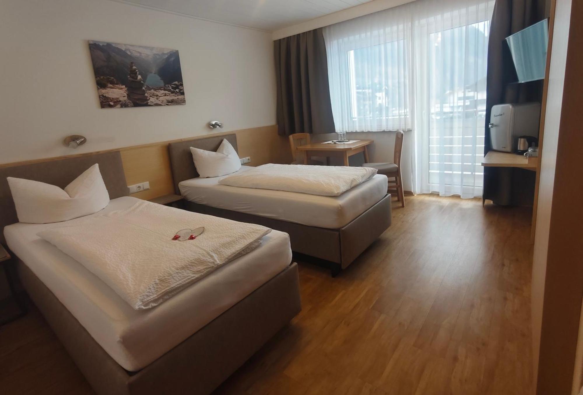 Gaestehaus Holaus Mayrhofen Bagian luar foto