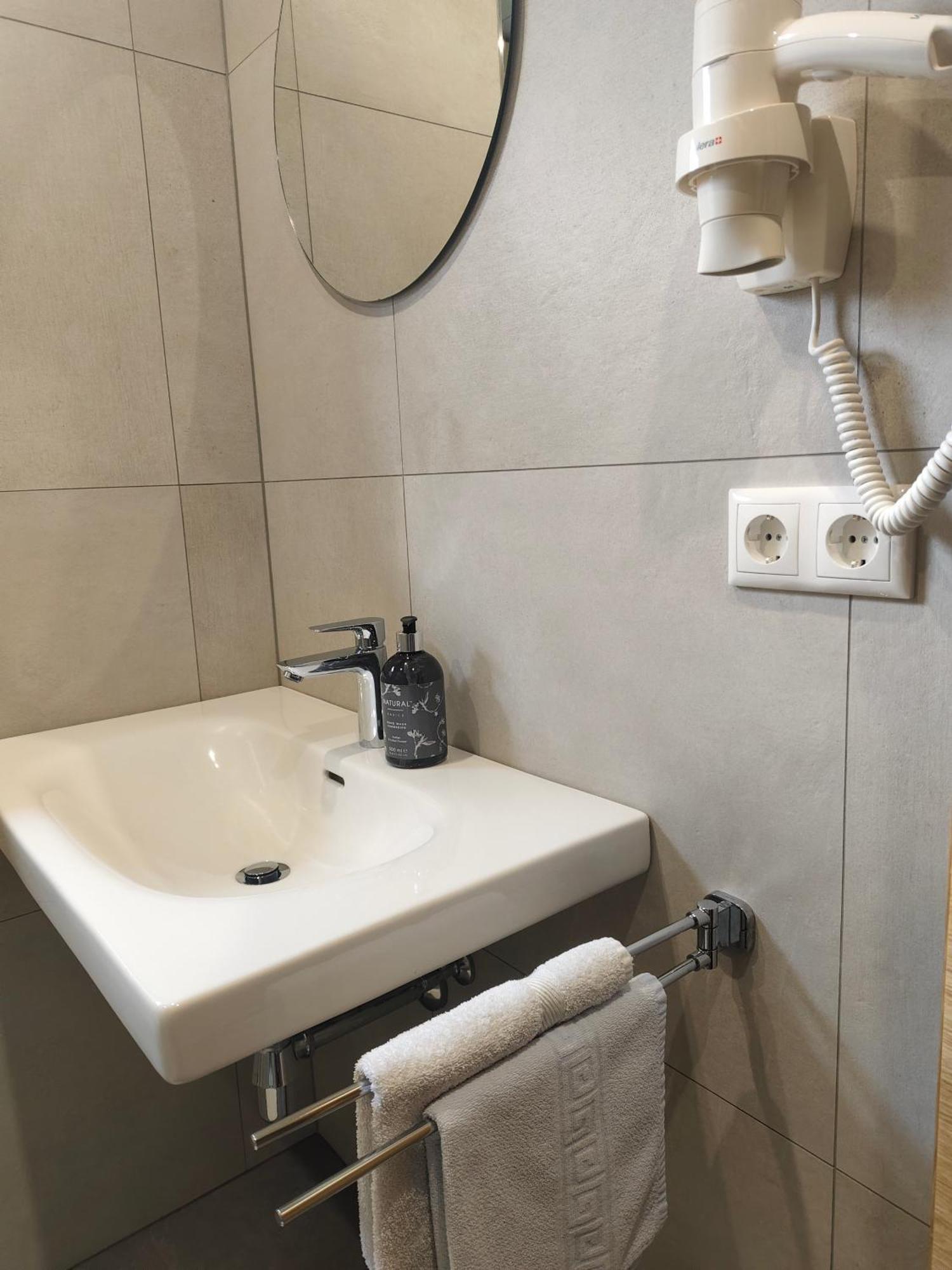 Gaestehaus Holaus Mayrhofen Bagian luar foto
