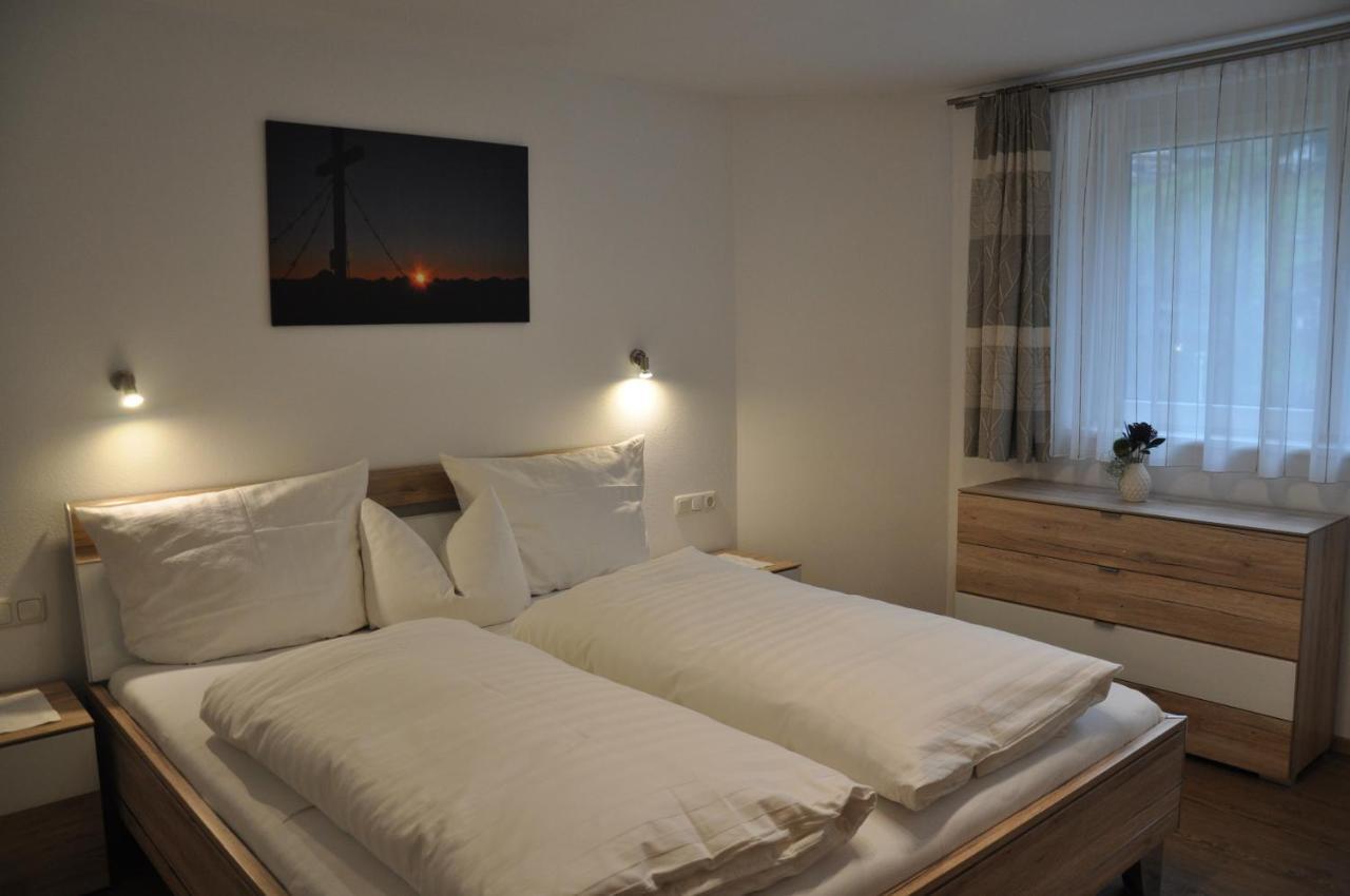 Gaestehaus Holaus Mayrhofen Bagian luar foto